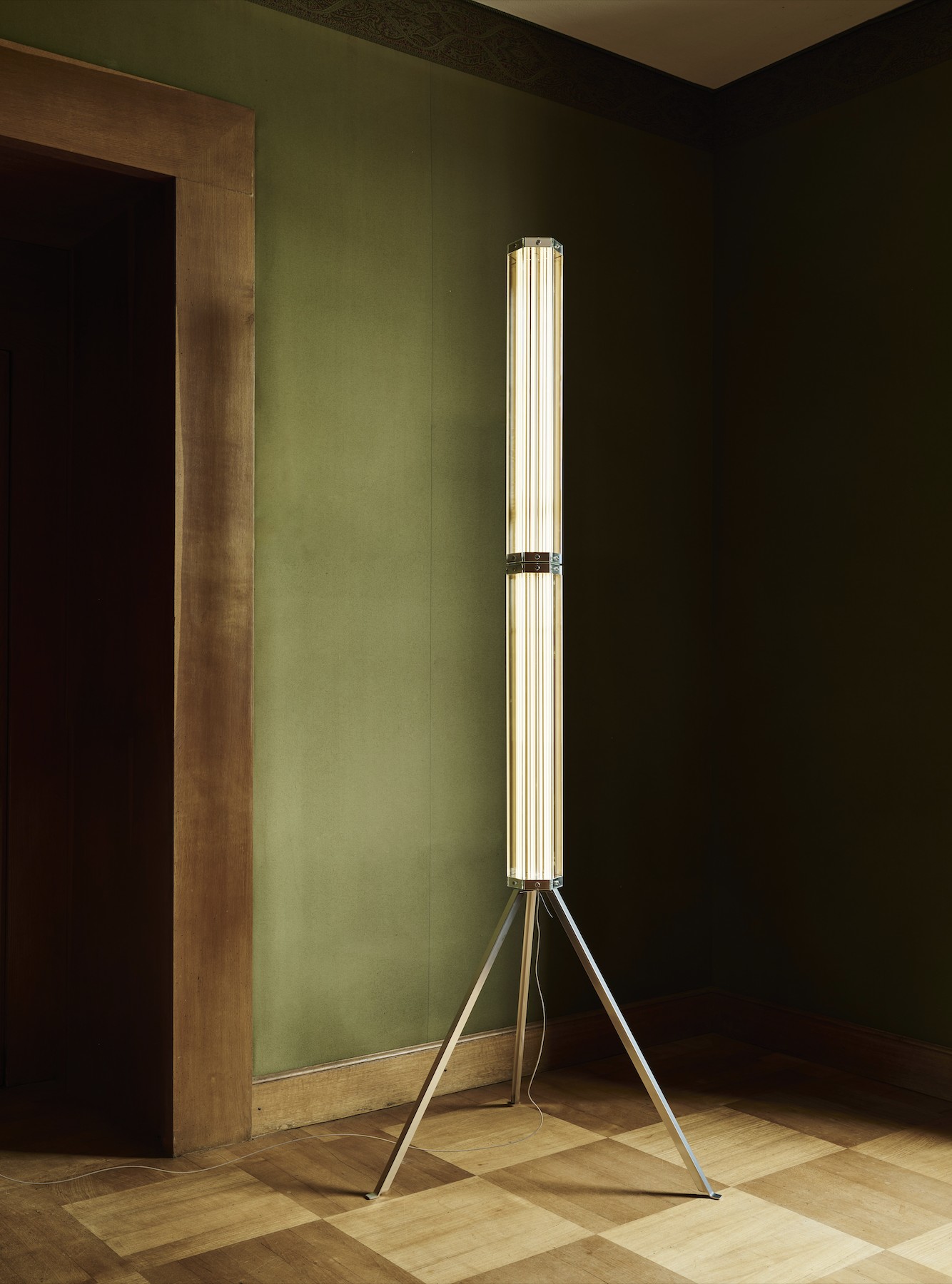 flos-superwire-formafantasma.png